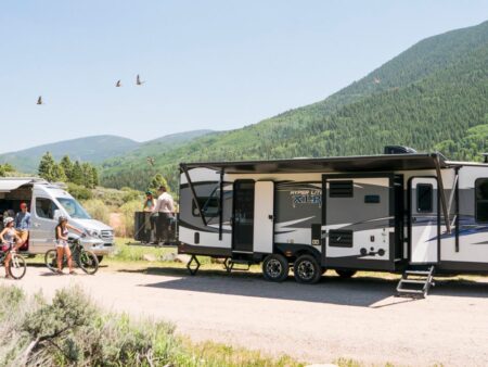rvs at the campground