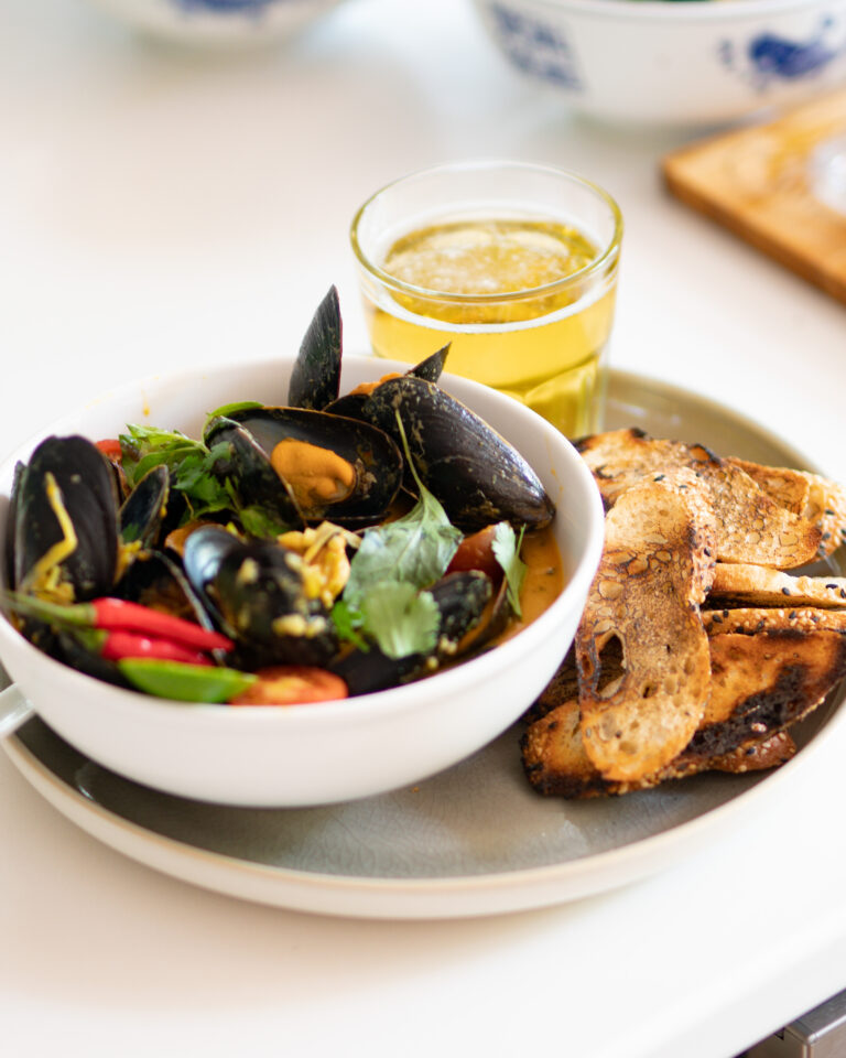 yellow curry mussels