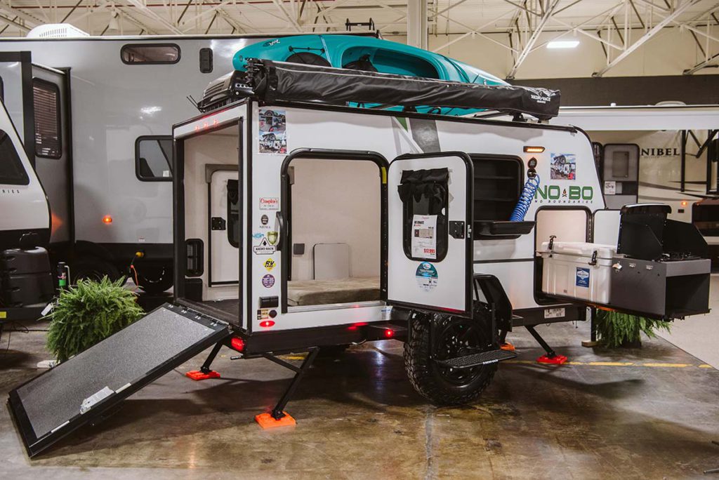 Hybrid RV Trailer