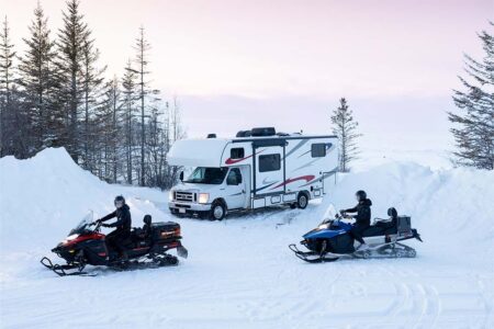 https://gorving.ca/resource/how-to-prepare-for-your-winter-rv-camping-trip/