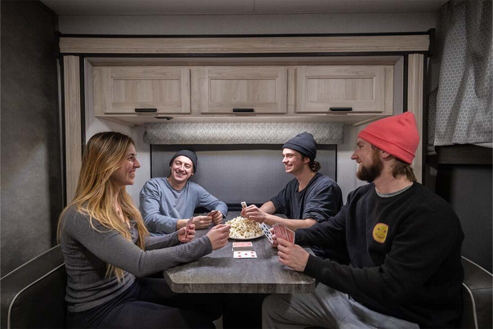 https://gorving.ca/resource/how-to-prepare-for-your-winter-rv-camping-trip/